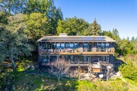 Building Photo - 1325 Crestmont Dr