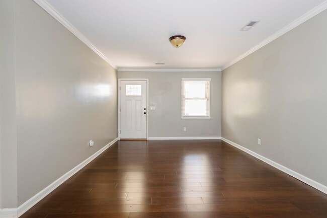 Building Photo - 3 Bedroom Ranch Style Home Just Minutes From Downtown Raleigh!