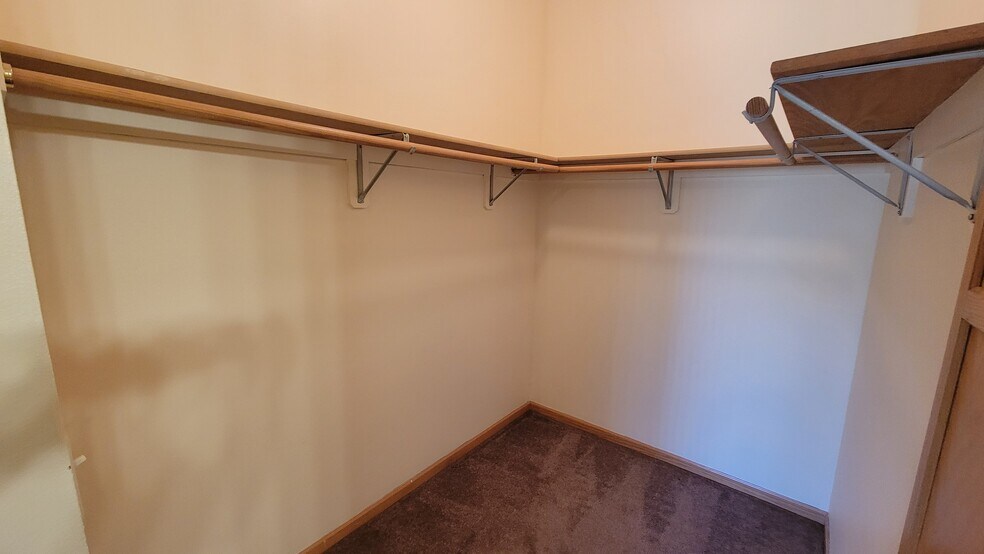 Building Photo - 6655 Windsor Commons Ave