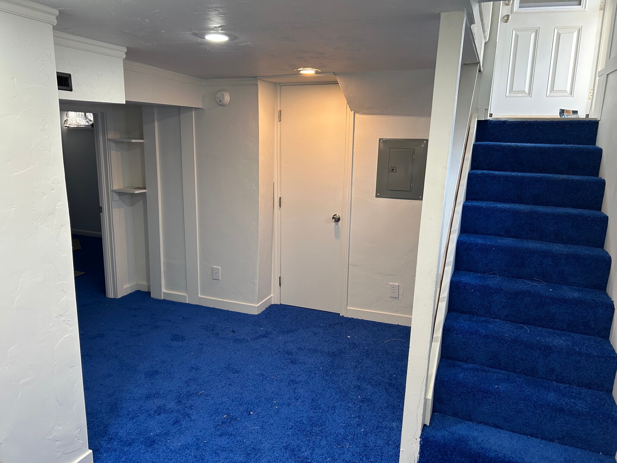 Building Photo - 355 W 200 N