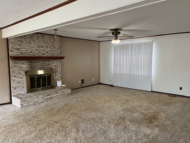 Building Photo - Take a look at this home in West Russellville