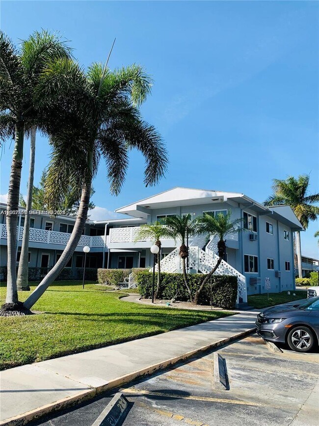 Building Photo - 600 Layne Blvd