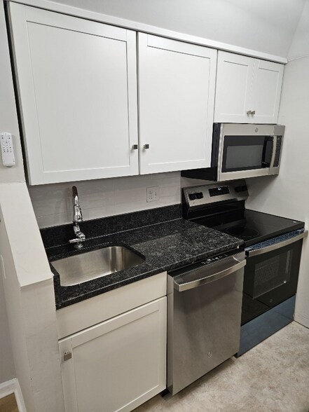 Building Photo - 148 Haverford Ct