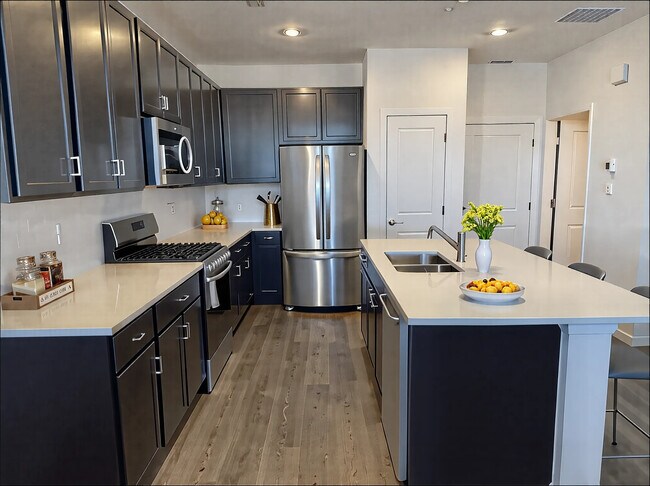 Building Photo - 1929 Zephyr Rd