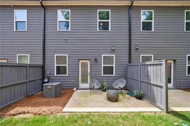 Building Photo - 1624 Gunnin Trce NW