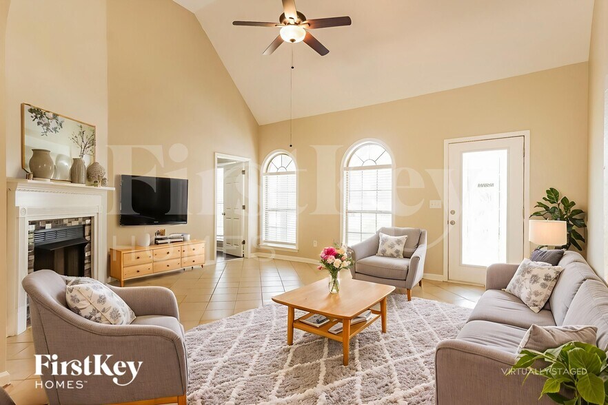 Building Photo - 150 Chinaberry Ln