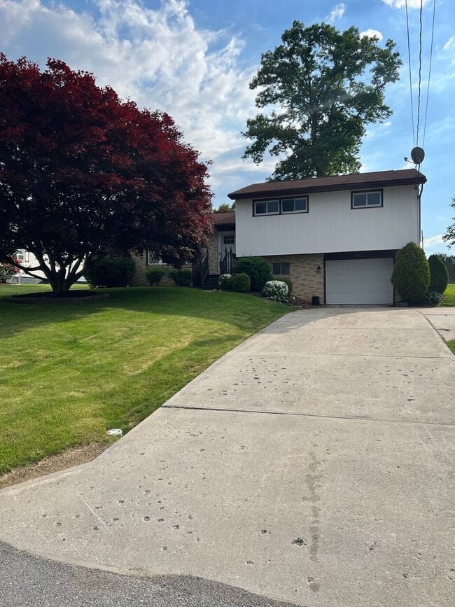 Building Photo - 3 Bed / 1 Bath Single-Family Home – Richland School District