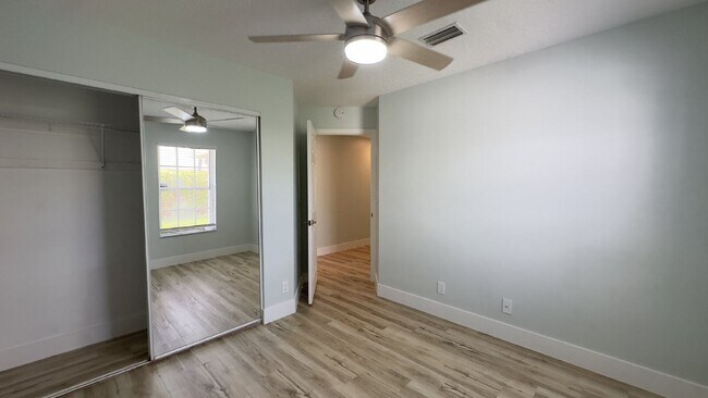 Building Photo - Beautiful 3BR/2BA Home in Wellington's Emerald Forest