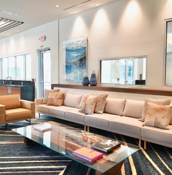 Building Photo - 1621 S Dixie Hwy