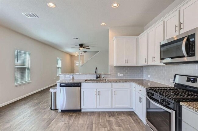 Building Photo - 324 Sandhill Piper St