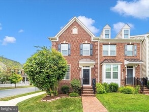 Building Photo - 22730 Autumn Breeze Ave