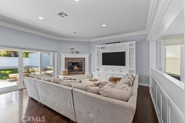 Building Photo - 1740 1st St