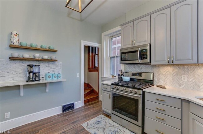 Building Photo - 632 Redgate Ave