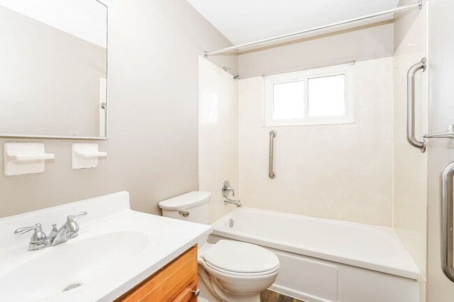 Building Photo - 3717 Beulah Rd