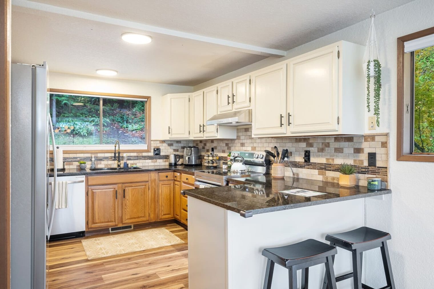 Building Photo - 5504 NE 190th St