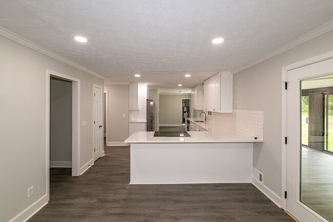 Building Photo - 4143 Meadow Way