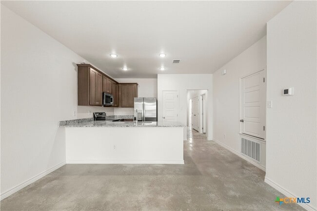 Building Photo - 3903 Sugar Hackberry Trl