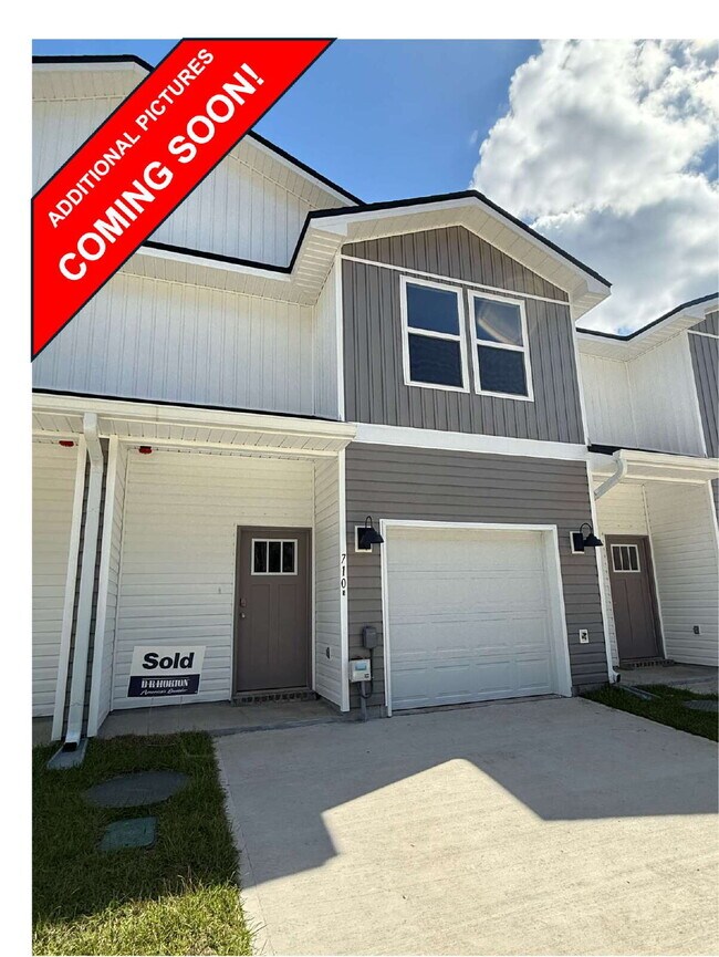 Primary Photo - 710-E Giese Ln