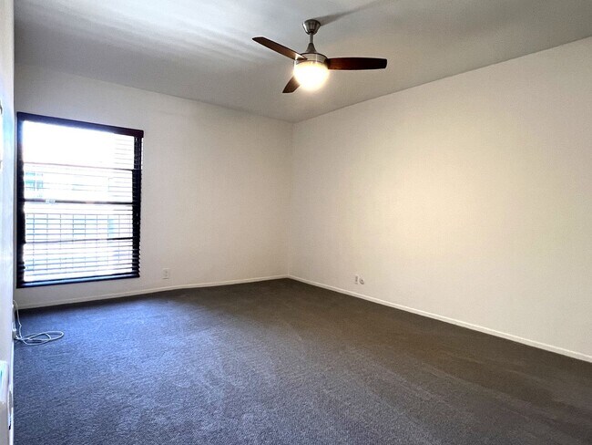 Building Photo - 2702 S Peck Ave