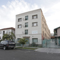 Building Photo - New Remodeled Studios