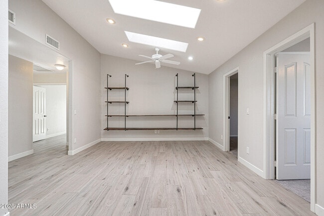 Building Photo - 14215 N 56th Pl