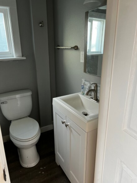 Building Photo - 251 Martin St