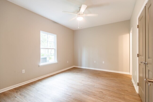 Building Photo - 2 Bedroom 2 Bathroom Apartments close to VSU