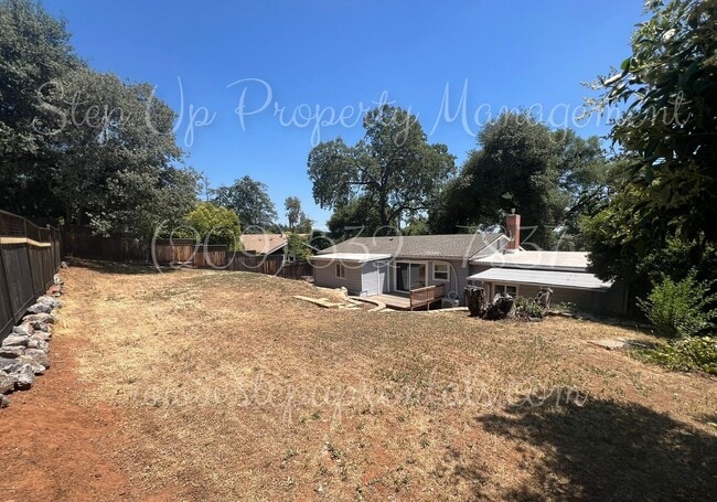 Building Photo - Updated 2-Bed, 2-Bath Home with Bonus Room...