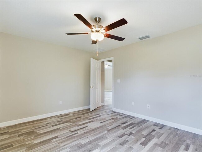 Building Photo - 13215 SW 77th Ave