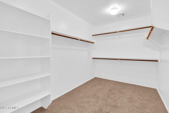 Building Photo - 2323 W Hunter Ct