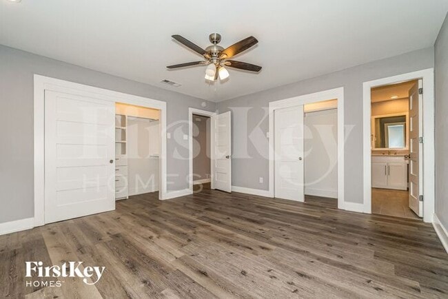 Building Photo - 2626 Fallcreek Dr