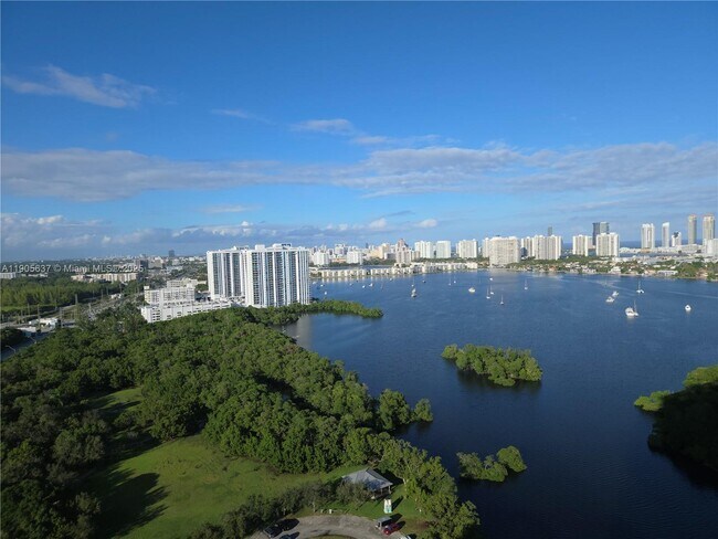 Building Photo - 16385 Biscayne Blvd