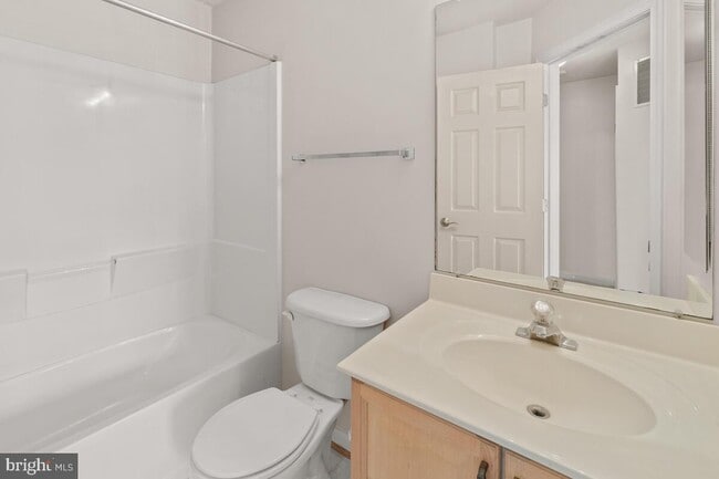 Building Photo - 573 Primus Ct