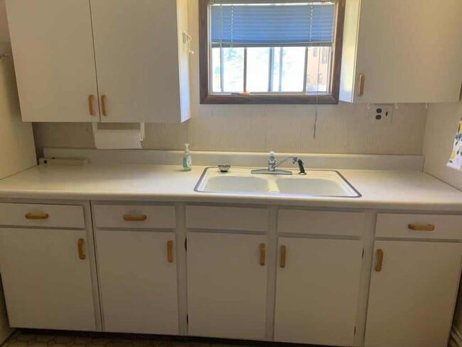 Building Photo - Fully furnished open room cabin- Available...