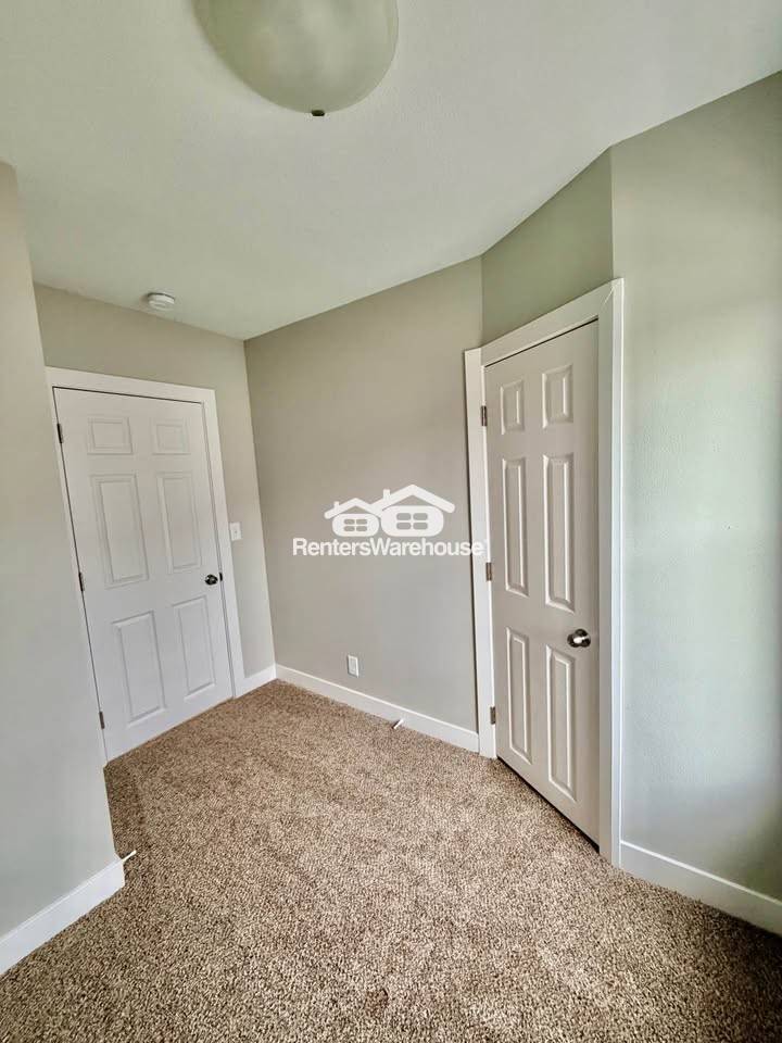 Building Photo - 3623 SW 9th St