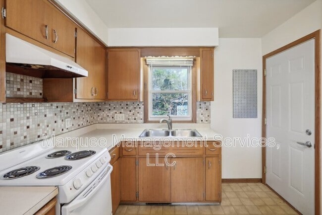 Building Photo - 4903 Camden Rd