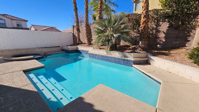 Building Photo - Single story with a POOL in Spring Valley!!!