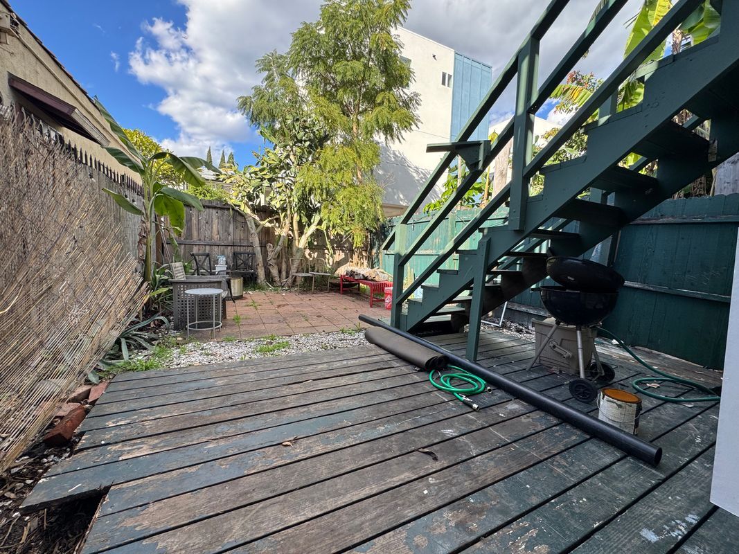 Building Photo - 7009 Fountain Ave