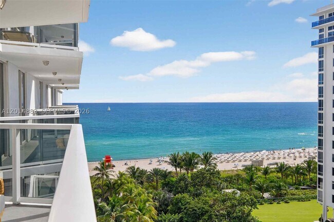 Building Photo - 2401 Collins Ave