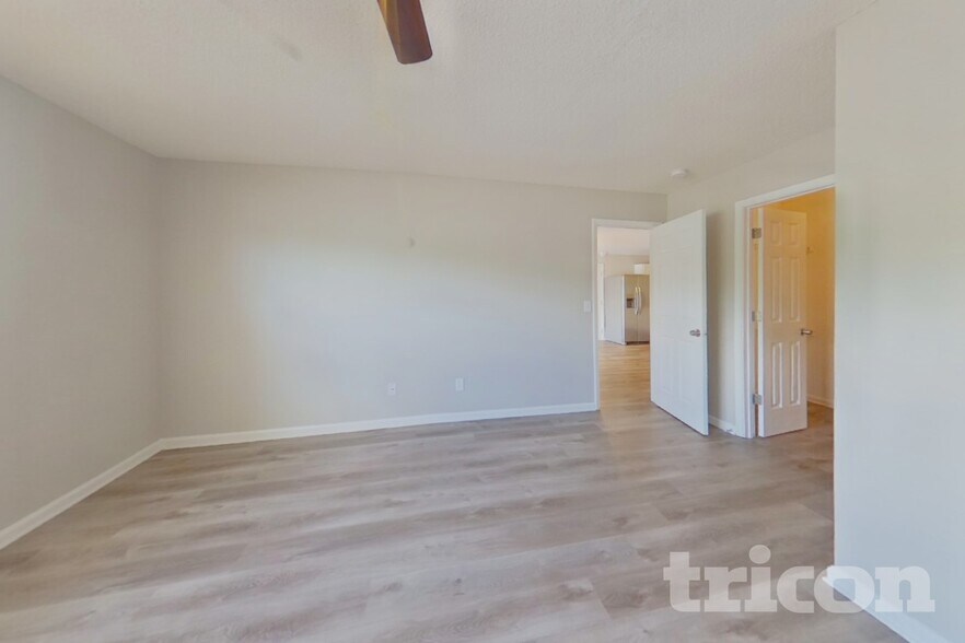Building Photo - 61 Bluebead Ct