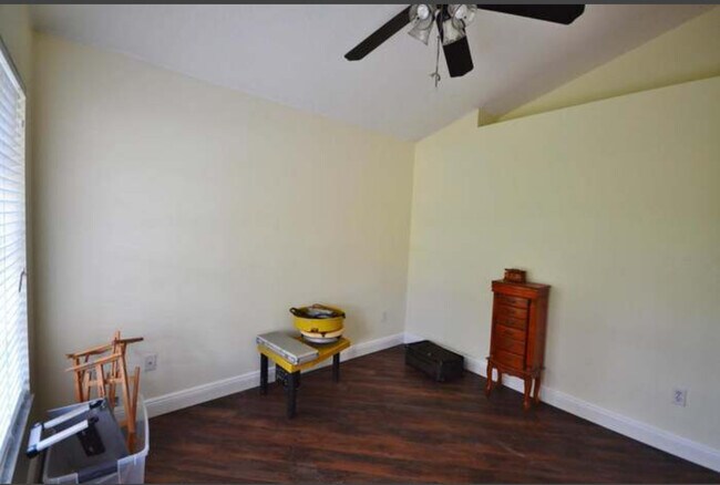 Third bedroom - 17569 89th Pl N