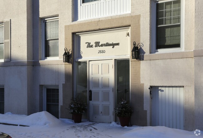 Building Photo - The Martinique