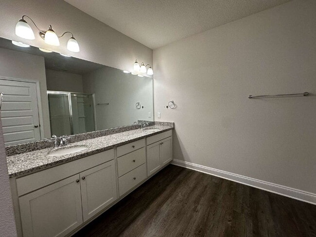 Building Photo - Beautiful 4Bed/2Bath New home on Panama Ci...