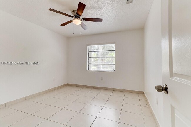 Building Photo - 14221 SW 106th Terrace