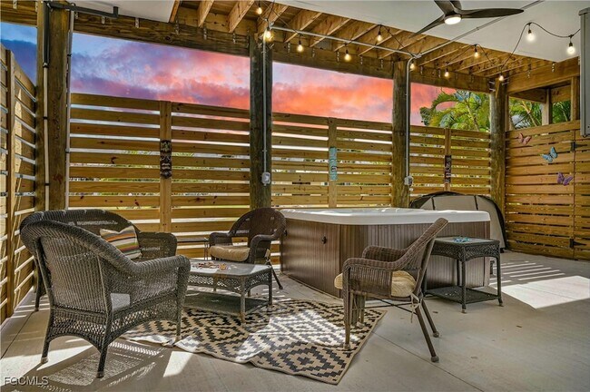 Building Photo - 3524 Fifth Ave