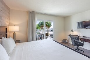 Building Photo - 19 Sombrero Blvd