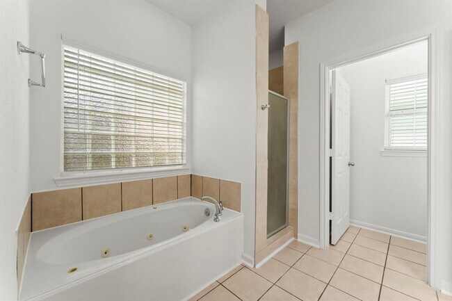 Building Photo - 6614 Autumn Flowers Dr