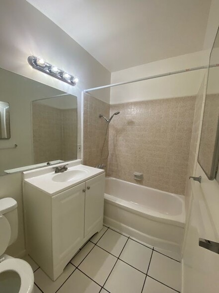 Building Photo - 71760 San Jacinto Dr