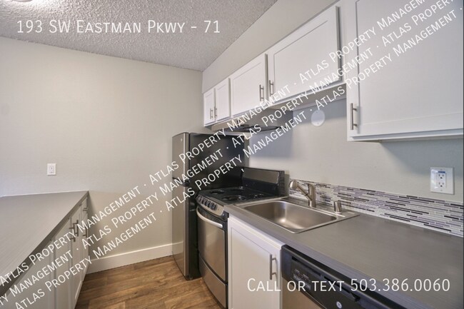 Primary Photo - *LIMITED TIME ONLY!* 2-Months Rent concess...