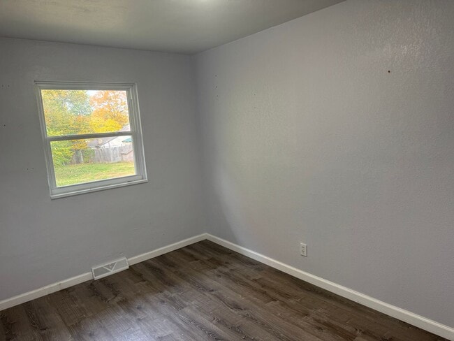 Building Photo - 54th Street Duplex